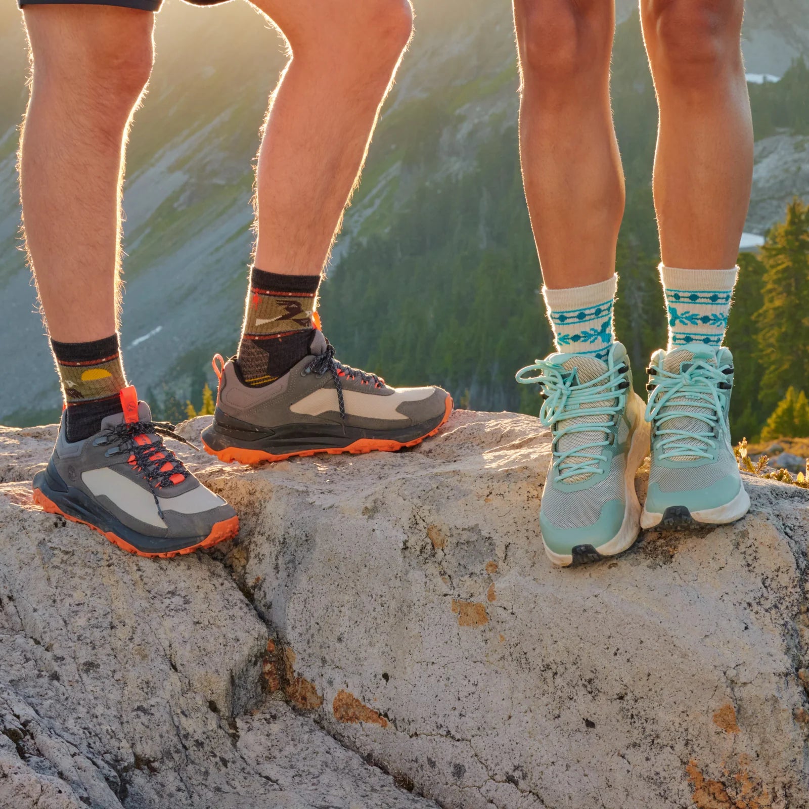 Smartwool Women's Hike Light Cushion Retro Floral Mid Crew Socks