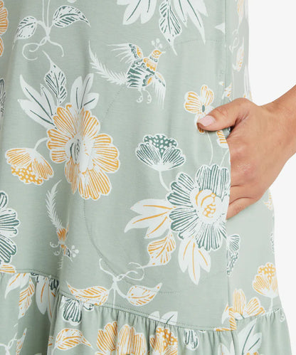 Sherpa Adventure Gear Women's Neha Ruffle Dress