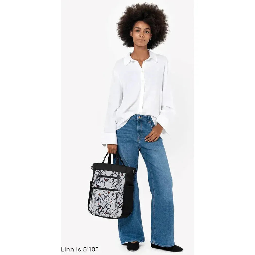 ソボスライ away L Browse Medium Suitcases in Lavender Haze Purple | Away